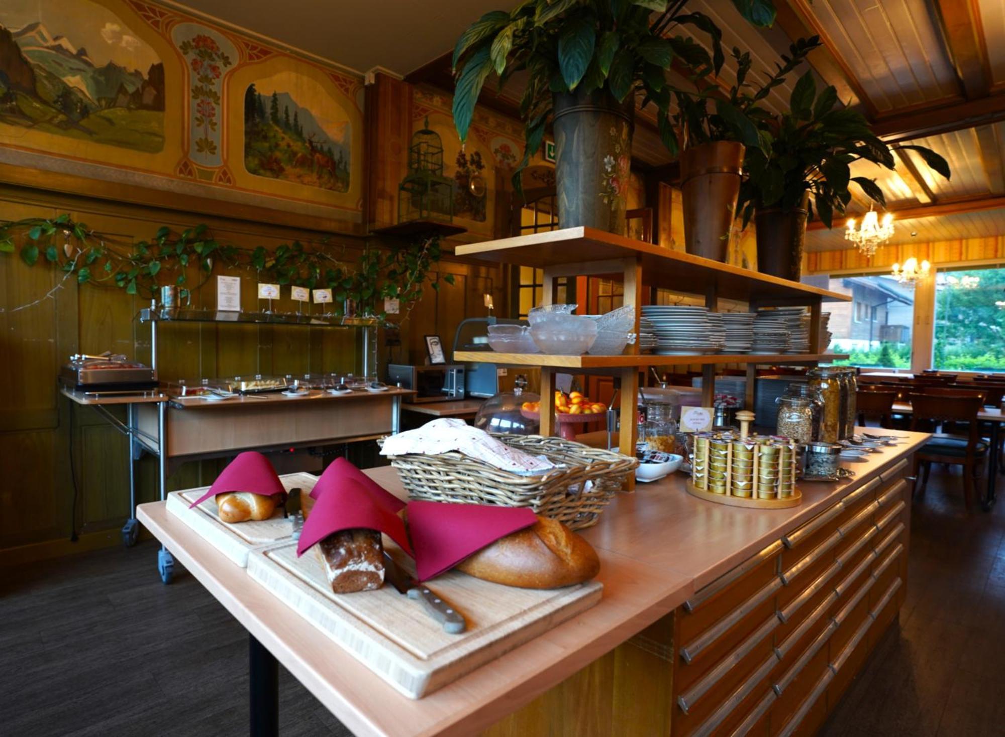 Edelweiss Lodge Wilderswil Eksteriør bilde