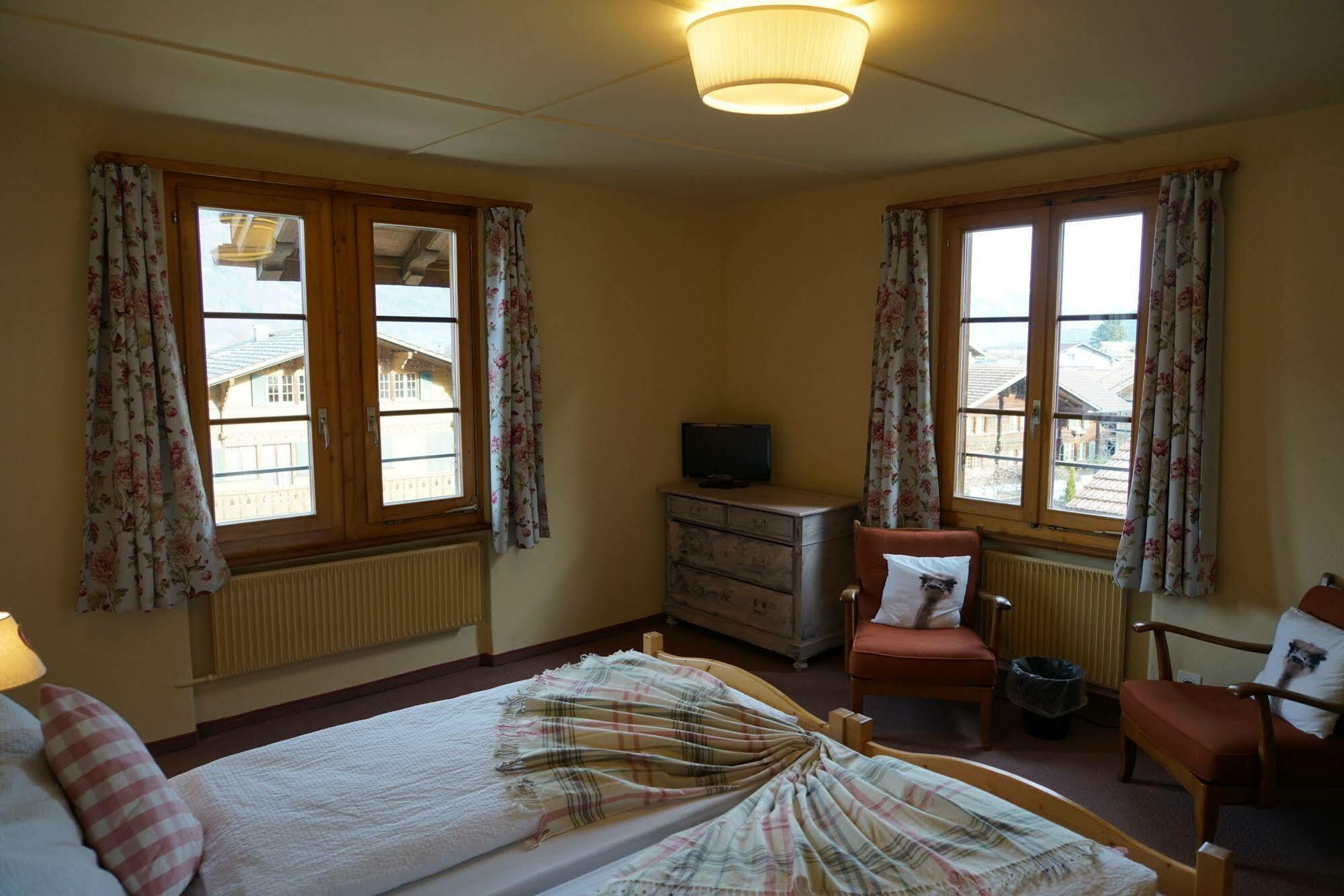 Edelweiss Lodge Wilderswil Eksteriør bilde